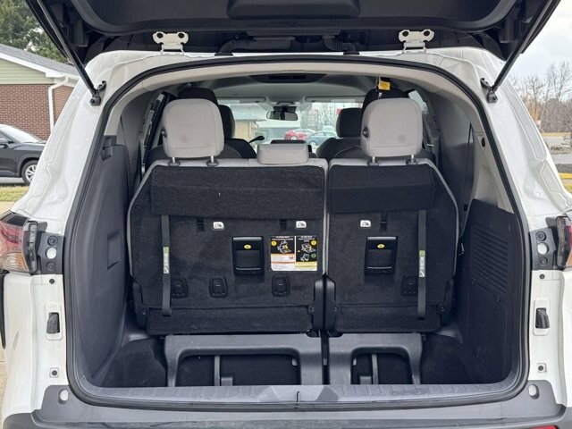2023 Toyota Sienna in Winchester, VA 22602 - 18111940 11