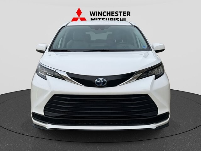 2023 Toyota Sienna in Winchester, VA 22602 - 18111940 6