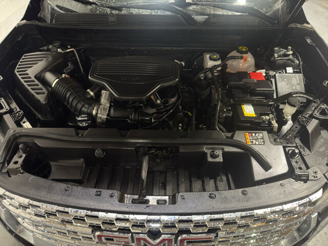 2022 GMC Acadia in Burlington, WI 53105 - 18111946 42