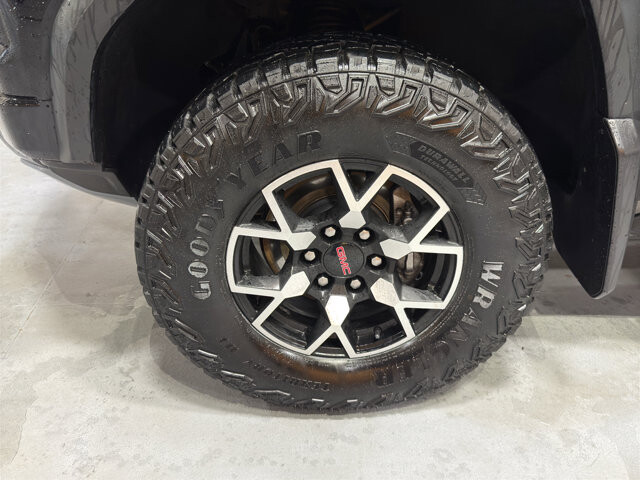 2024 GMC Canyon in Burlington, WI 53105 - 18111947 9