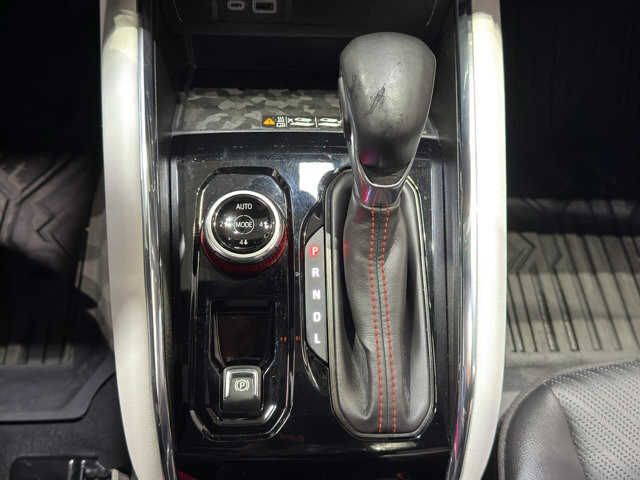 2024 GMC Canyon in Burlington, WI 53105 - 18111947 33