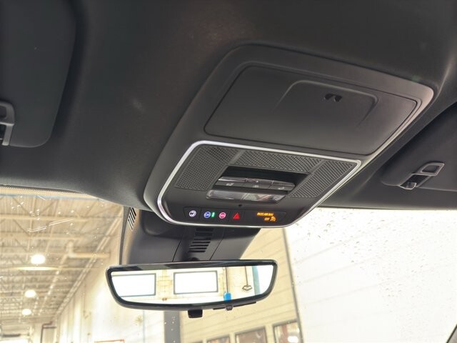 2025 Chevrolet Traverse in Burlington, WI 53105 - 18111951 36