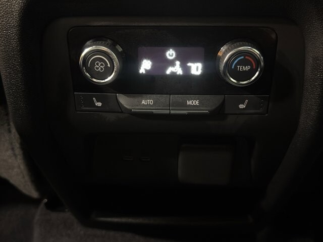 2025 Chevrolet Traverse in Burlington, WI 53105 - 18111951 13