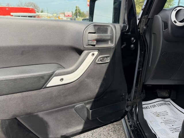 2015 Jeep Wrangler in Baltimore, MD 21225 - 18111953 29