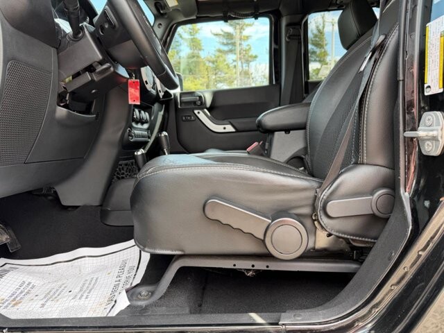 2015 Jeep Wrangler in Baltimore, MD 21225 - 18111953 30