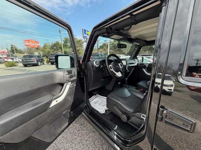 2015 Jeep Wrangler in Baltimore, MD 21225 - 18111953 28