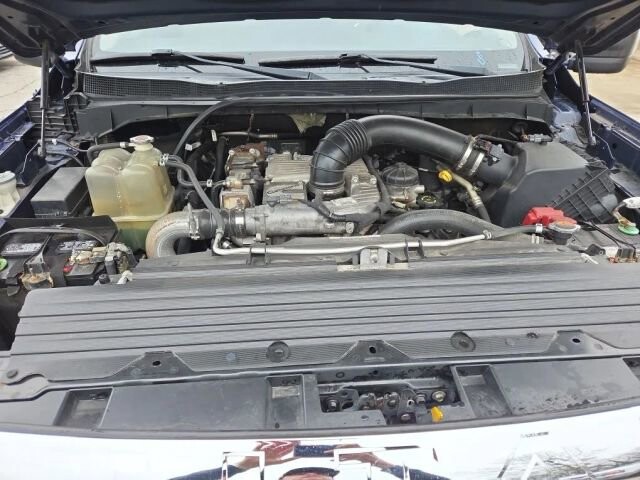 2017 Nissan Titan in Greenville, SC 29607 - 18111956 12