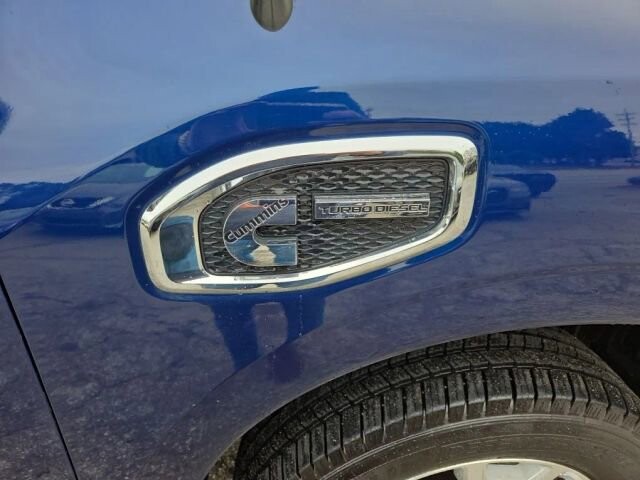 2017 Nissan Titan in Greenville, SC 29607 - 18111956 17