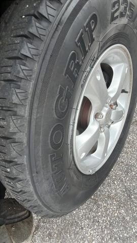 2005 Mazda Tribute in Greenville, SC 29607 - 18111957 11