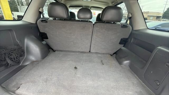 2005 Mazda Tribute in Greenville, SC 29607 - 18111957 23