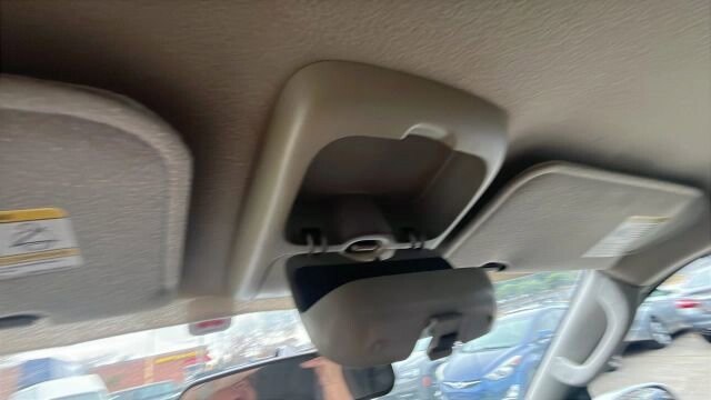 2005 Mazda Tribute in Greenville, SC 29607 - 18111957 40