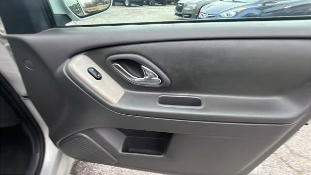 2005 Mazda Tribute in Greenville, SC 29607 - 18111957 16