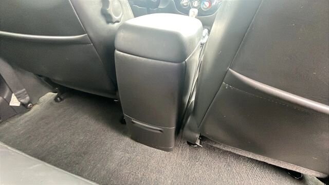 2005 Mazda Tribute in Greenville, SC 29607 - 18111957 22