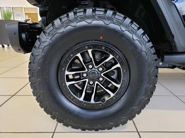 2026 Jeep Wrangler in Bedford, OH 44146 - 18111962 12