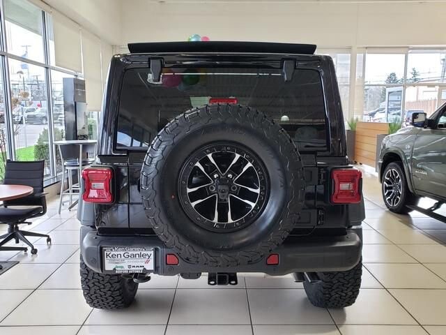 2026 Jeep Wrangler in Bedford, OH 44146 - 18111962 3