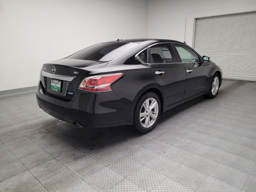 2014 Nissan Altima in Riverside, CA 92504 - 18111977 9