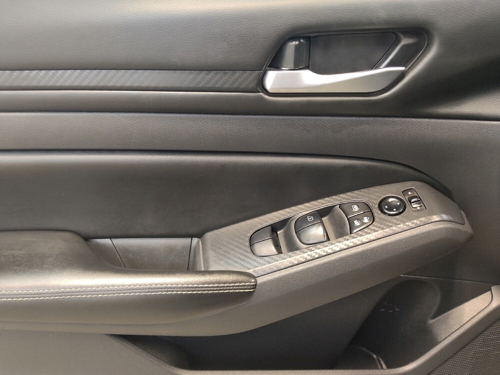 2024 Nissan Altima in Cincinnati, OH 45255 - 18111997 27