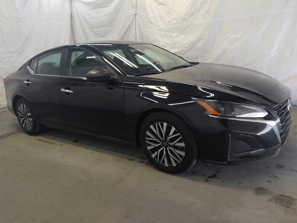 2024 Nissan Altima in Cincinnati, OH 45255 - 18111997 11