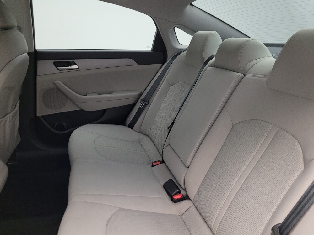 2018 Hyundai Sonata in Albuquerque, NM 87113 - 18111998 18