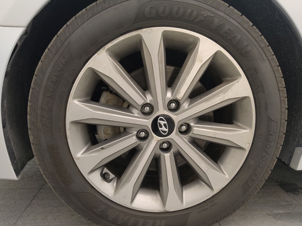 2017 Hyundai Sonata in Tallahassee, FL 32304 - 18112006 31