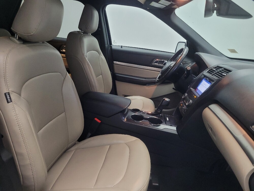 2019 Ford Explorer in Union City, GA 30291 - 18112007 21