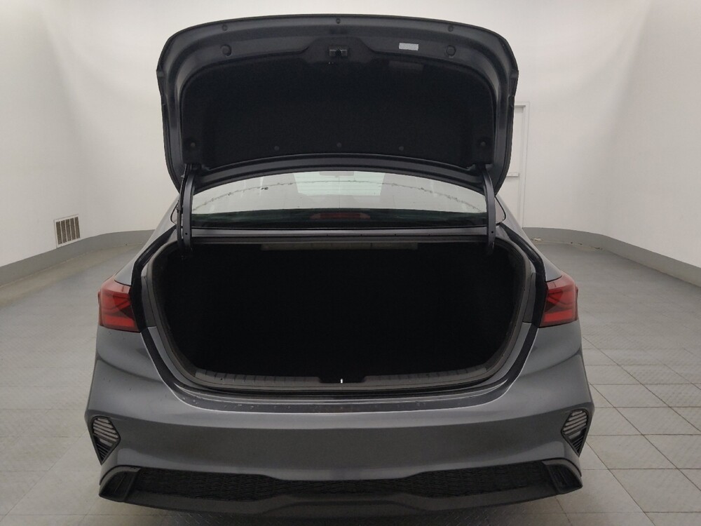 2024 Kia Forte in Tallahassee, FL 32304 - 18112009 29