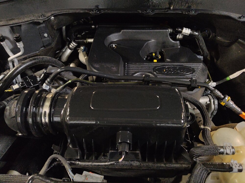 2020 Ford Explorer in Tampa, FL 33612 - 18112010 30