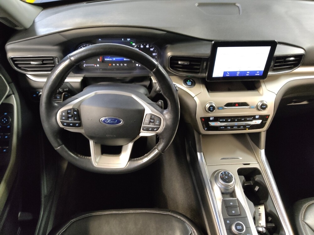 2020 Ford Explorer in Tampa, FL 33612 - 18112010 22
