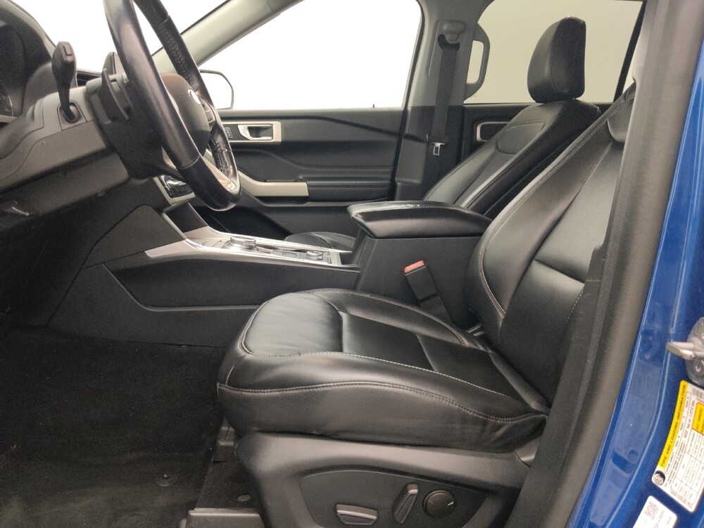 2020 Ford Explorer in Tampa, FL 33612 - 18112010 17