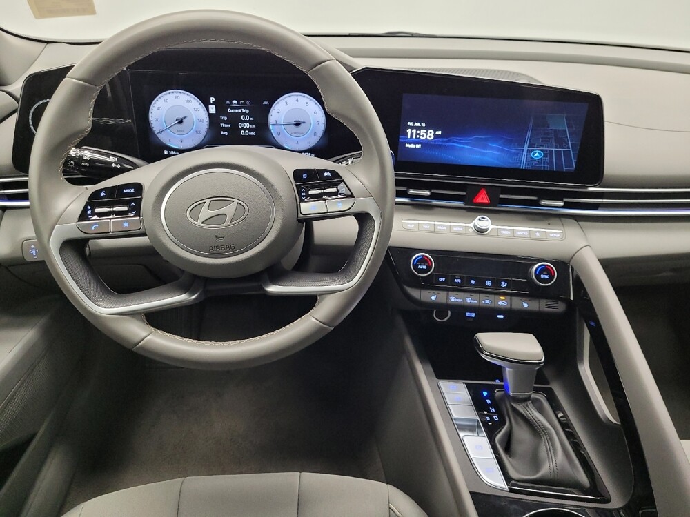 2025 Hyundai Elantra in Las Vegas, NV 89104 - 18112015 22