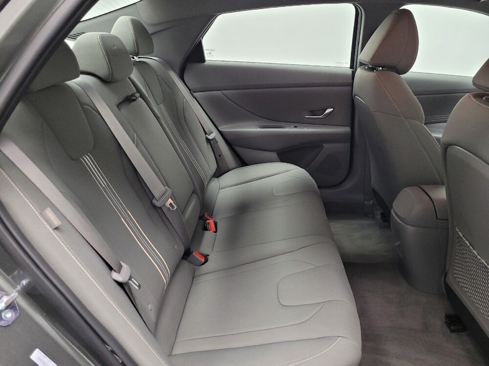 2025 Hyundai Elantra in Las Vegas, NV 89104 - 18112015 19