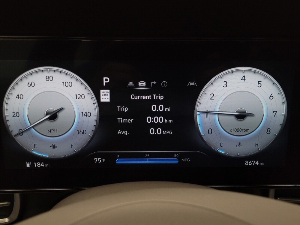 2025 Hyundai Elantra in Las Vegas, NV 89104 - 18112015 23