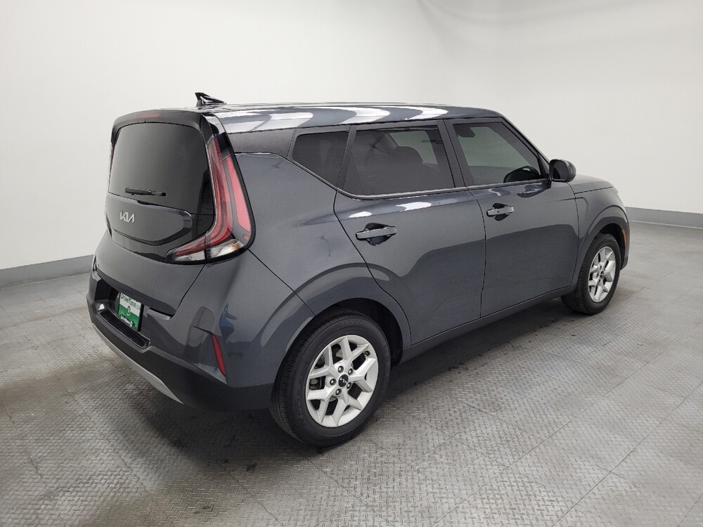 2024 Kia Soul in Las Vegas, NV 89102 - 18112016 10