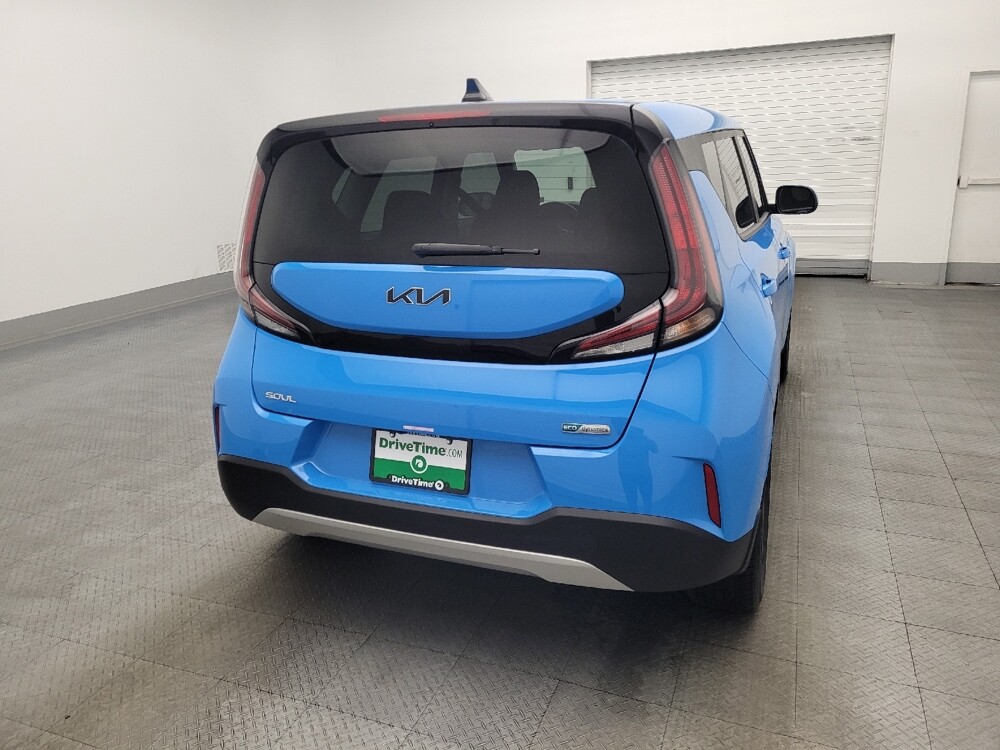 2024 Kia Soul in Hialeah, FL 33014 - 18112020 7