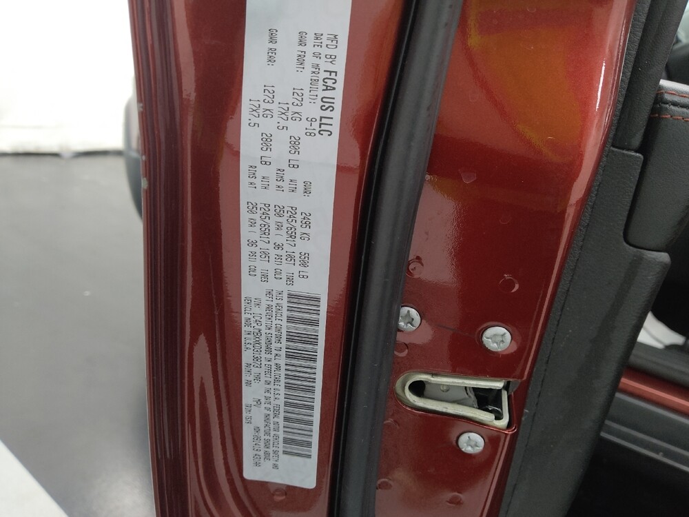 2019 Jeep Cherokee in St. Louis, MO 63125 - 18112025 33