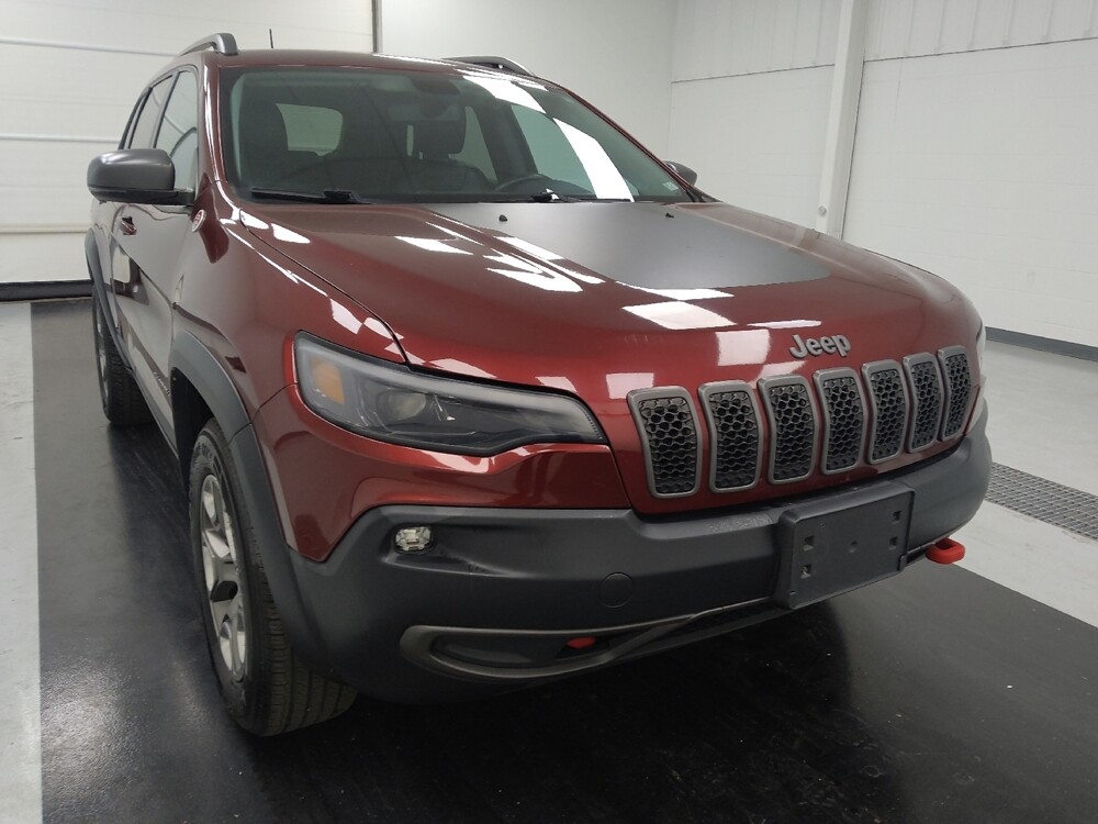 2019 Jeep Cherokee in St. Louis, MO 63125 - 18112025 14