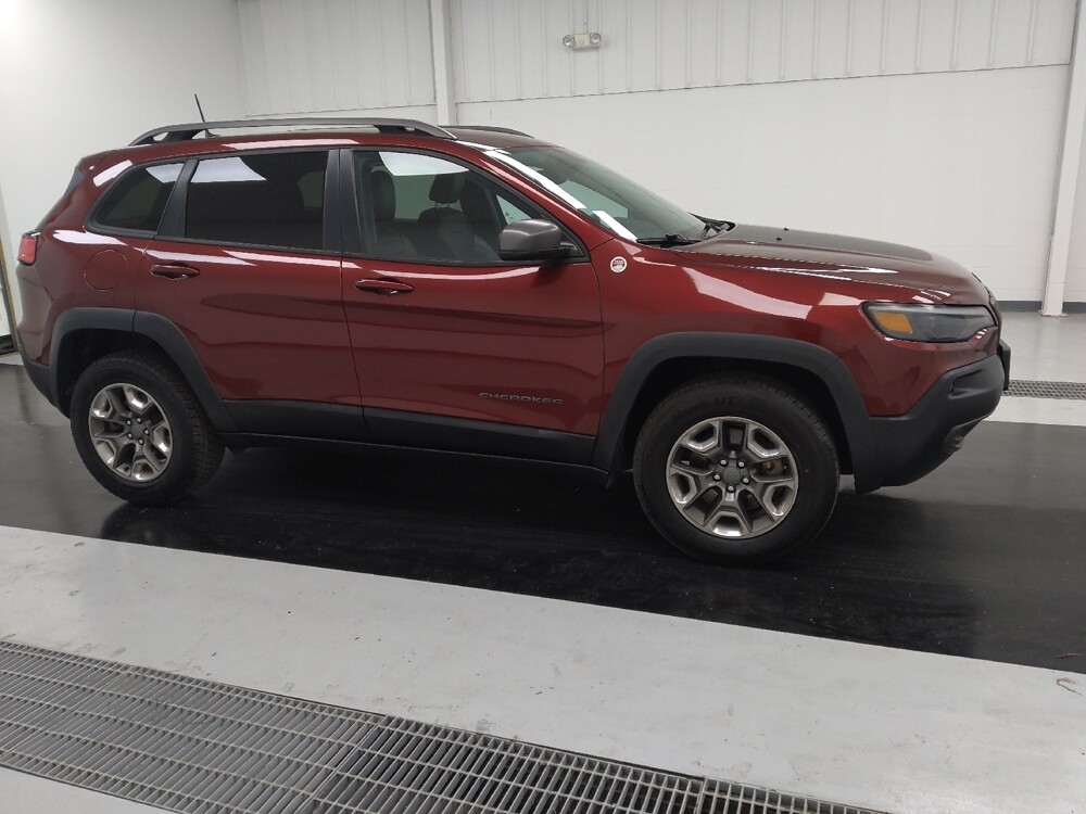 2019 Jeep Cherokee in St. Louis, MO 63125 - 18112025 11