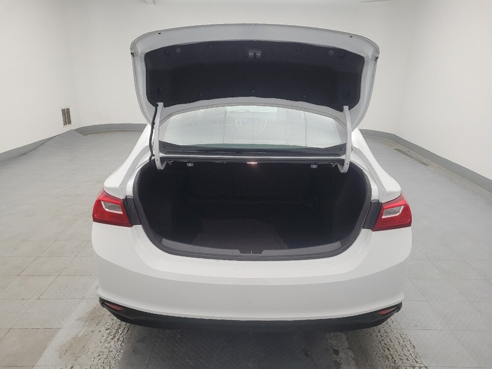 2023 Chevrolet Malibu in Columbus, OH 43231 - 18112046 29