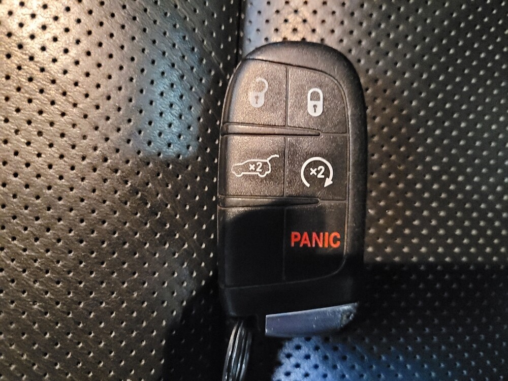 2015 Jeep Grand Cherokee in Glen Burnie, MD 21061 - 18112053 32