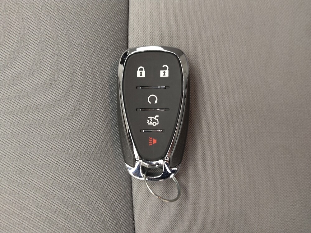 2023 Chevrolet Malibu in St. Louis, MO 63136 - 18112056 32