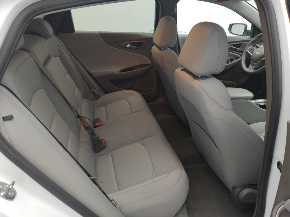 2023 Chevrolet Malibu in St. Louis, MO 63136 - 18112056 19