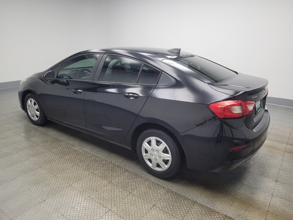 2018 Chevrolet Cruze in Ft Wayne, IN 46805 - 18112060 3