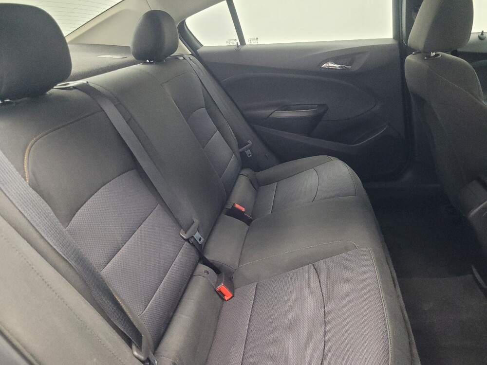 2018 Chevrolet Cruze in Ft Wayne, IN 46805 - 18112060 19