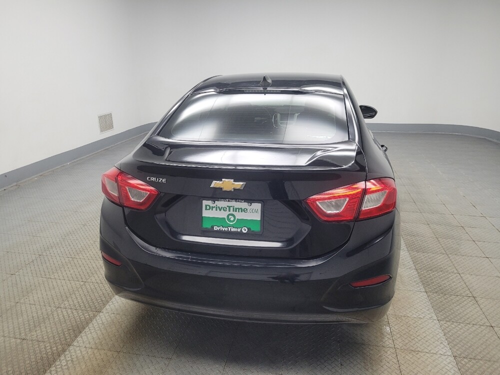 2018 Chevrolet Cruze in Ft Wayne, IN 46805 - 18112060 7