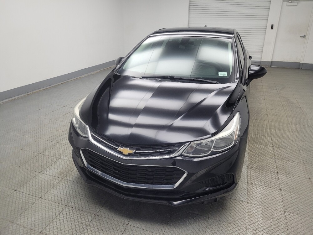 2018 Chevrolet Cruze in Ft Wayne, IN 46805 - 18112060 15