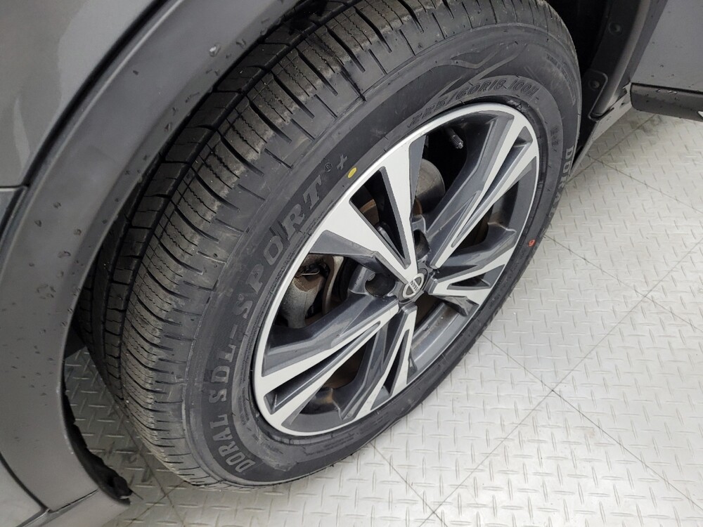 2018 Nissan Rogue in Raleigh, NC 27604 - 18112067 31