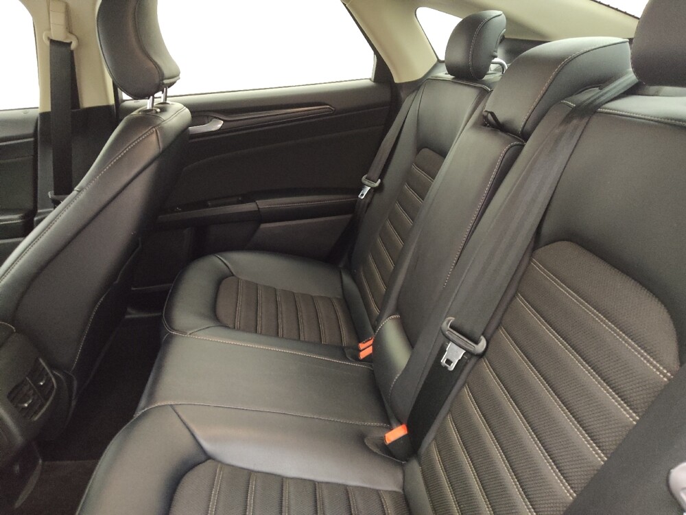 2018 Ford Fusion in Tampa, FL 33612 - 18112070 18