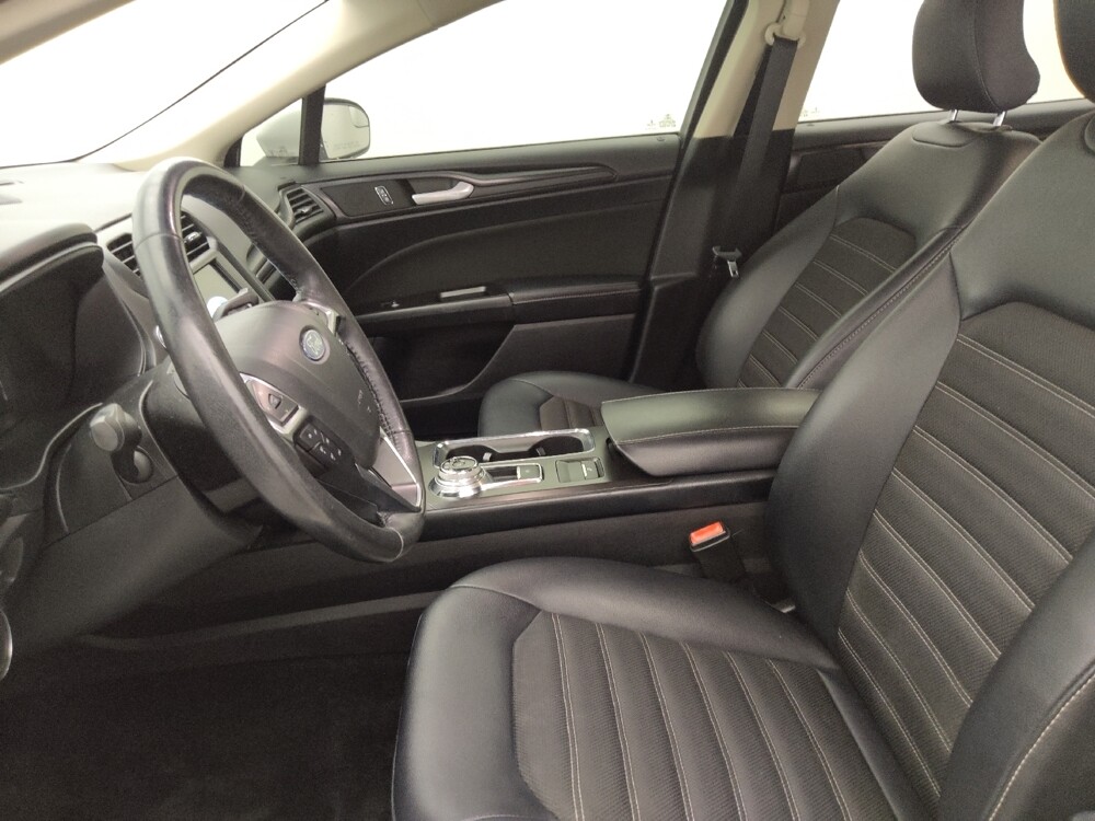 2018 Ford Fusion in Tampa, FL 33612 - 18112070 17