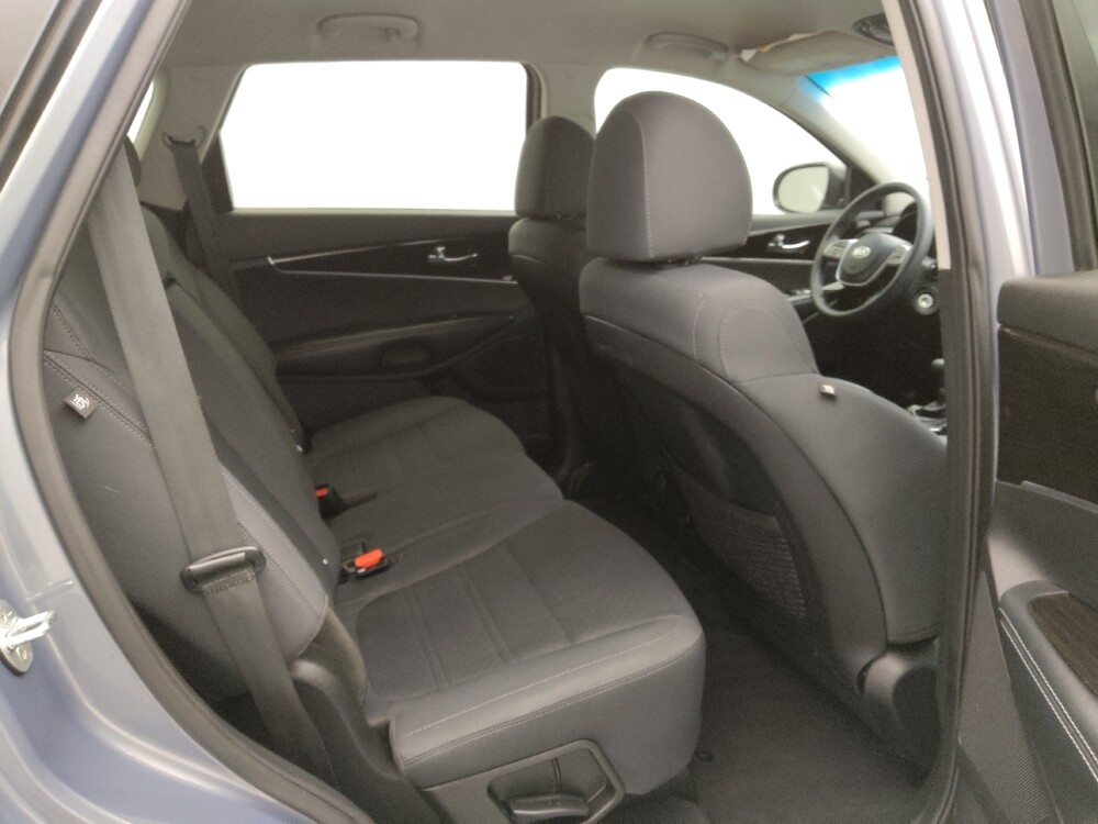 2020 Kia Sorento in Independence, MO 64055 - 18112072 19
