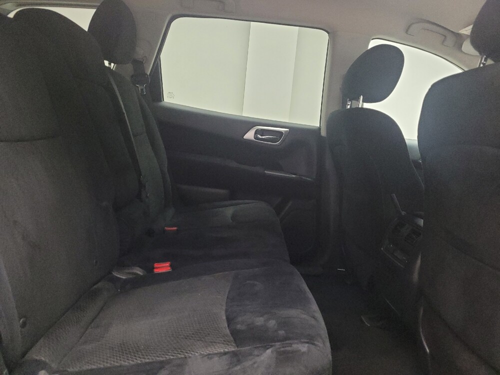 2015 Nissan Pathfinder in Taylor, MI 48180 - 18112077 19